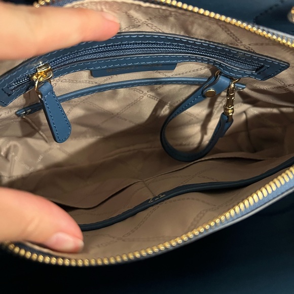 Mercer Gallery Medium Pebbled Leather Satchel - Picture 10 of 10